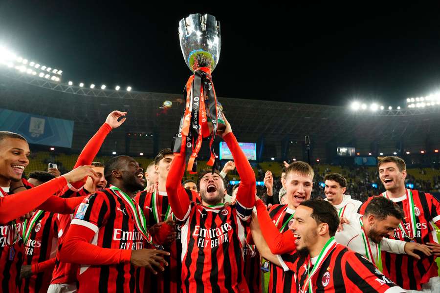 AC Milan a câștigat Supercupa Italiei după o finală cu Inter disputată în Arabia Saudită