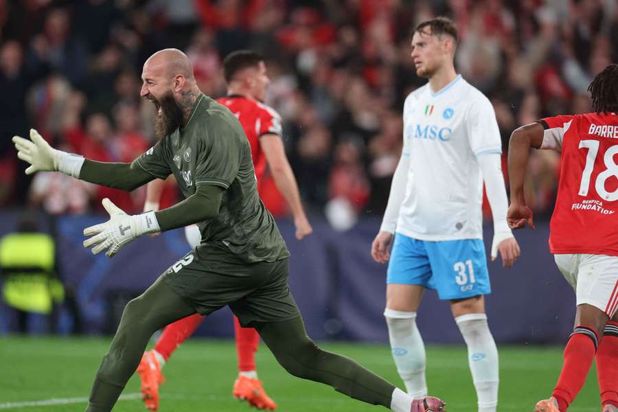 Milinkovic-Savic ruge tras el 1-0 de Rios Milinkovic-Savic ruge tras el 1-0 de Rios