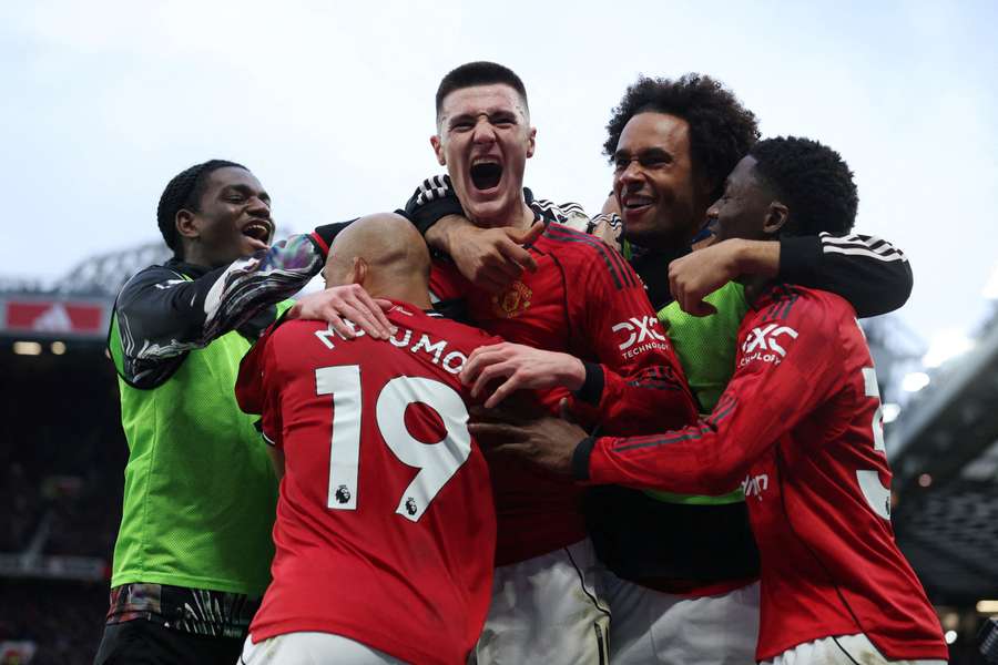 Wes Brown says David Beckham taking over Man Utd "would be a dream come true" Wes Brown says David Beckham taking over Man Utd "would be a dream come true"