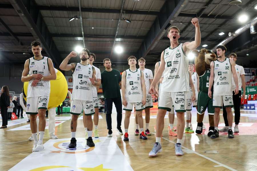 Legia Warszawa pokonała Anwil Włocławek po emocjonującej końcówce