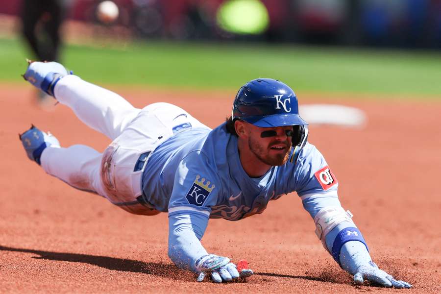 Bobby Witt Jr. alcanzó las 31 bases robadas en 2024