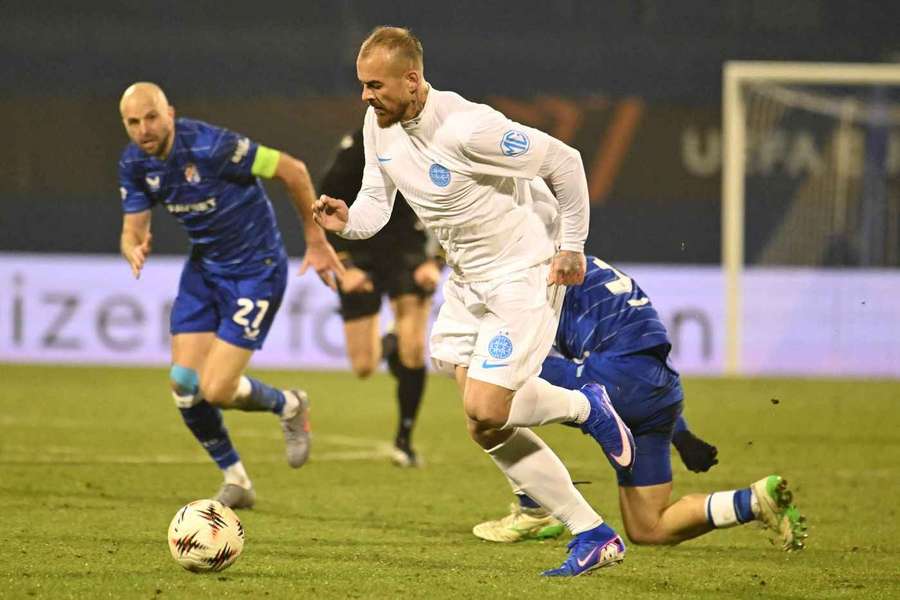 Denis Alibec continuă la Farul