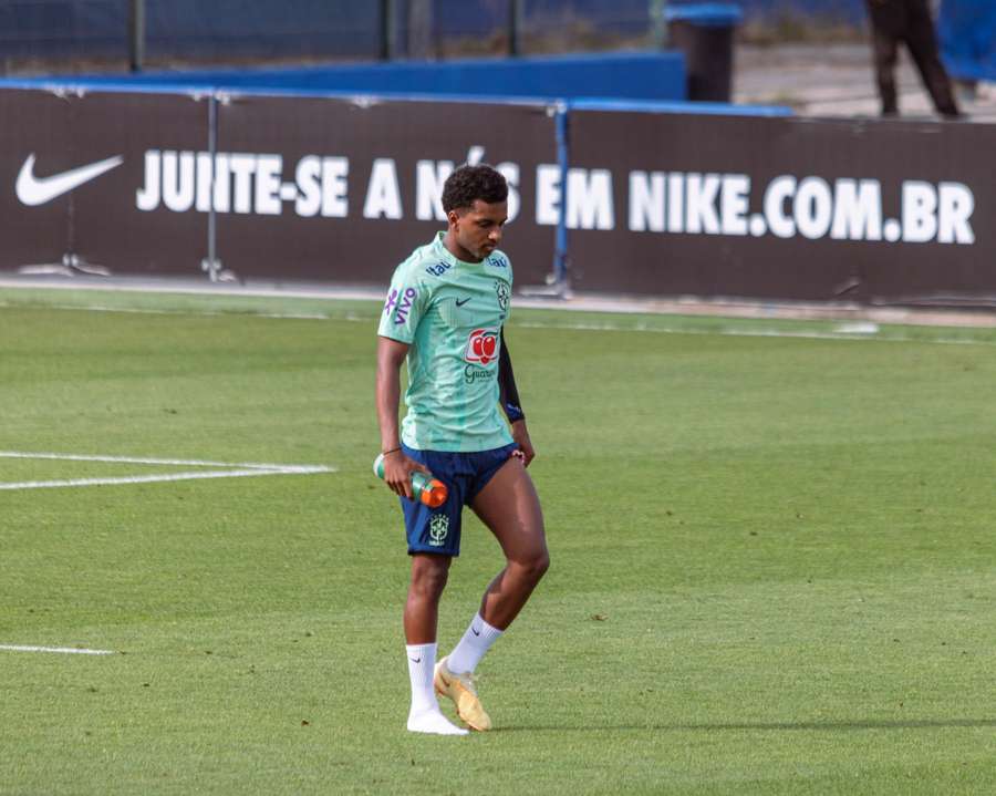 Rodrygo, in a training session with Brazil.
