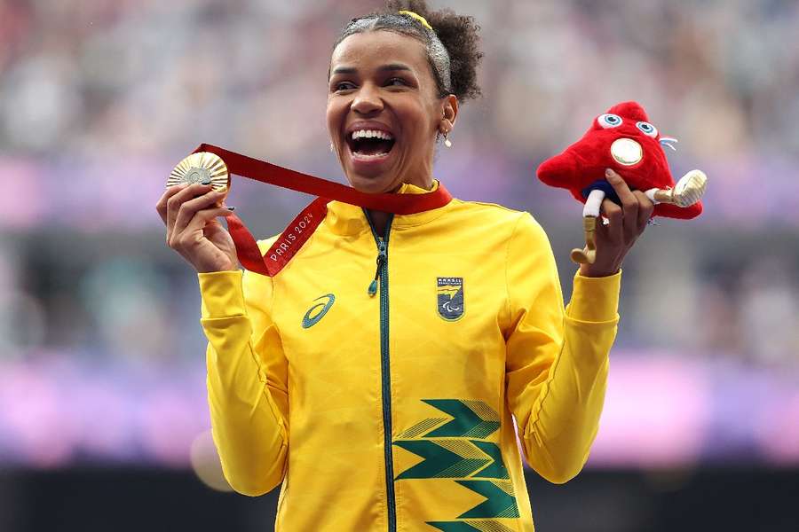 Rayane Soares estabeleceu um novo recorde mundial nos 400m T13