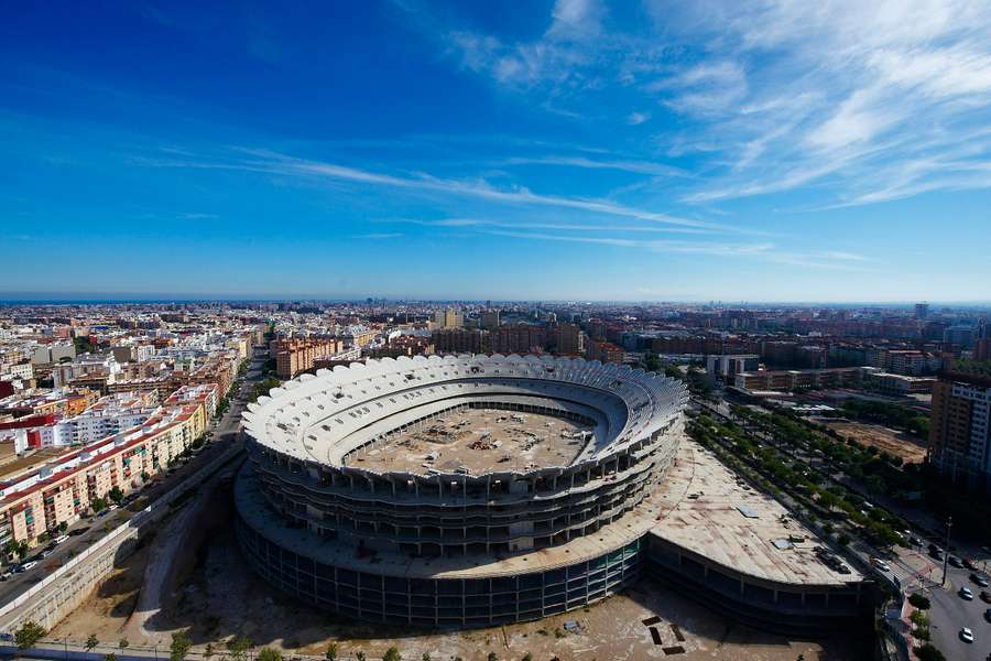 Práce na Nou Mestalla se znovu rozbíhají.