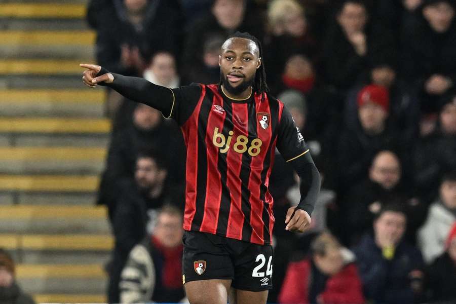 Semenyo in Manchester for Man City medical