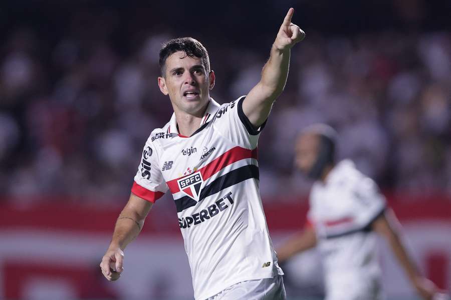 Oscar marcou o primeiro golo no regresso ao futebol brasileiro