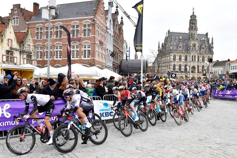 A large group of riders crashed at the Tour of Flanders