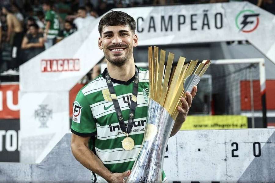 Esteban Guerrero despede-se do Sporting como campeão nacional