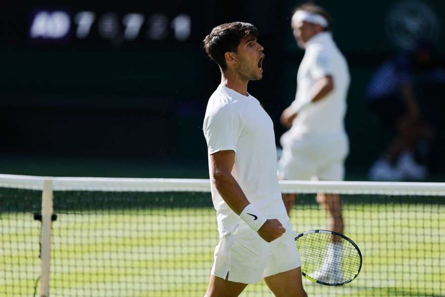 Carlos Alcaraz reacts during his first-round match against Italy's Fabio Fognini