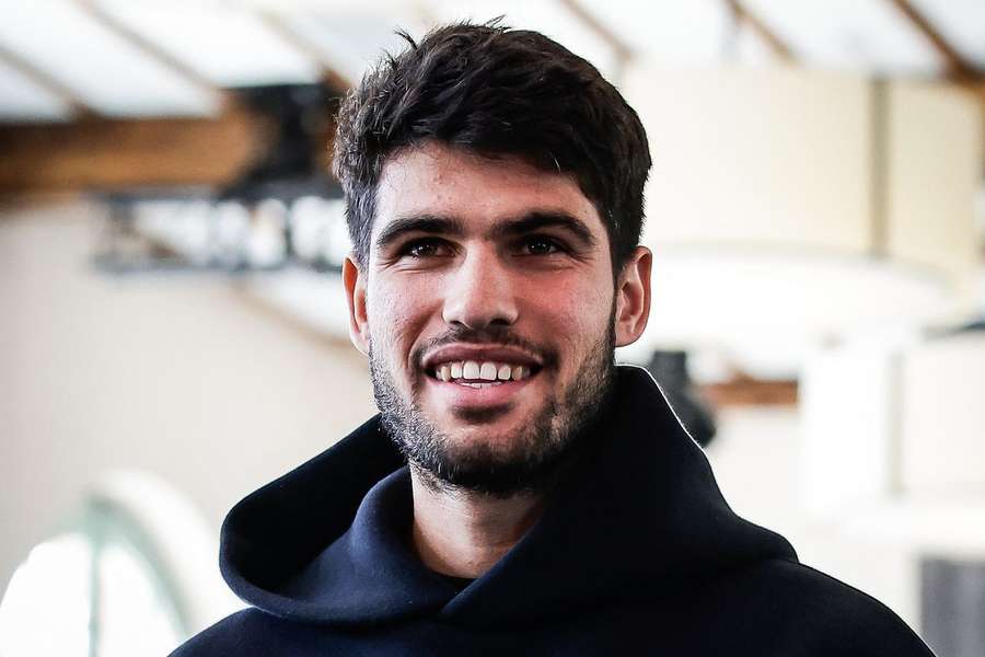 Carlos Alcaraz participa em Roland Garros