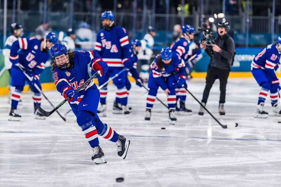 Gładkie zwycięstwa faworytek z USA i Kanady na igrzyskach olimpijskich