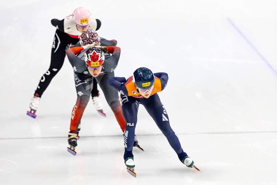 Velzeboer verovert na 500 meter ook op 1000 meter gouden medaille op WK shorttrack