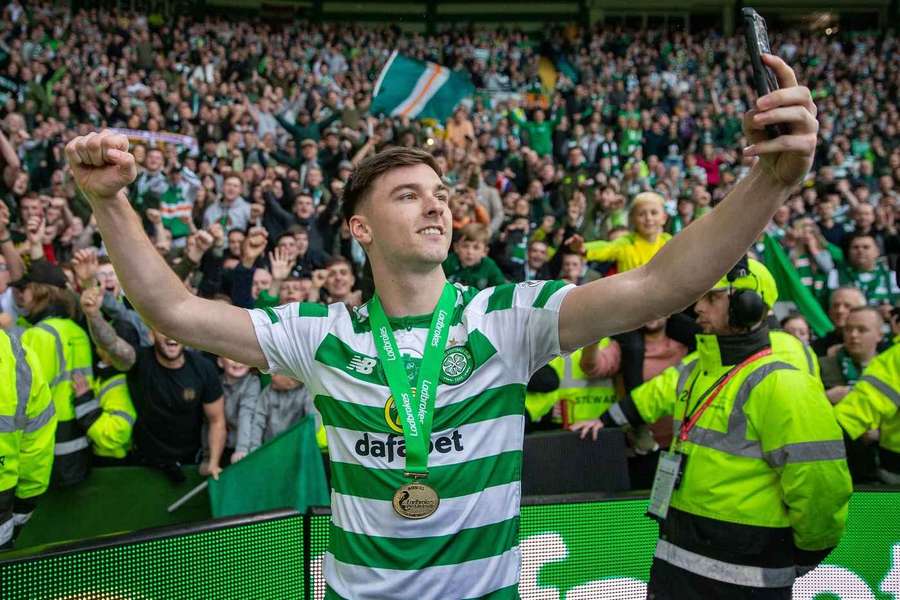El Celtic confirma el regreso de Tierney desde el Arsenal.
