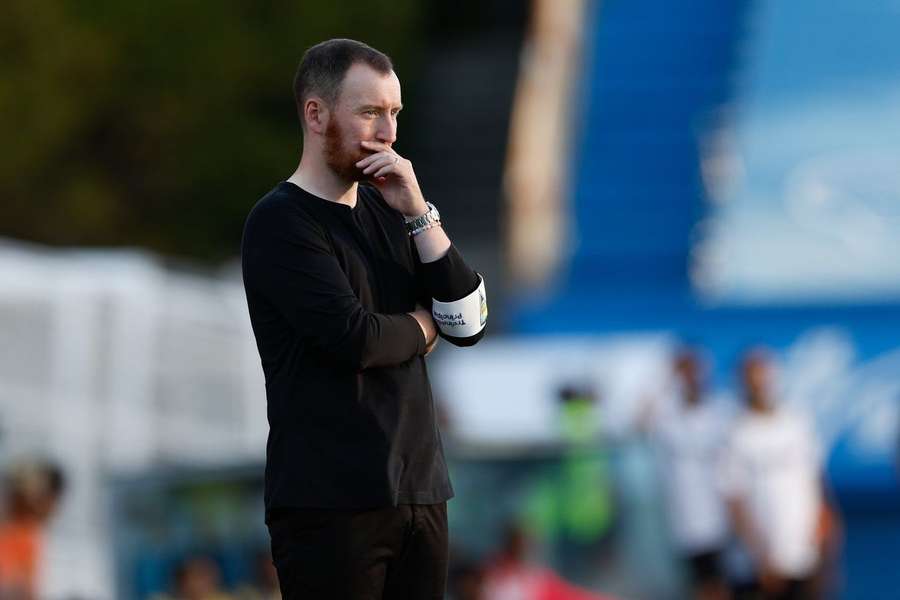 Ian Cathro no banco do Estoril