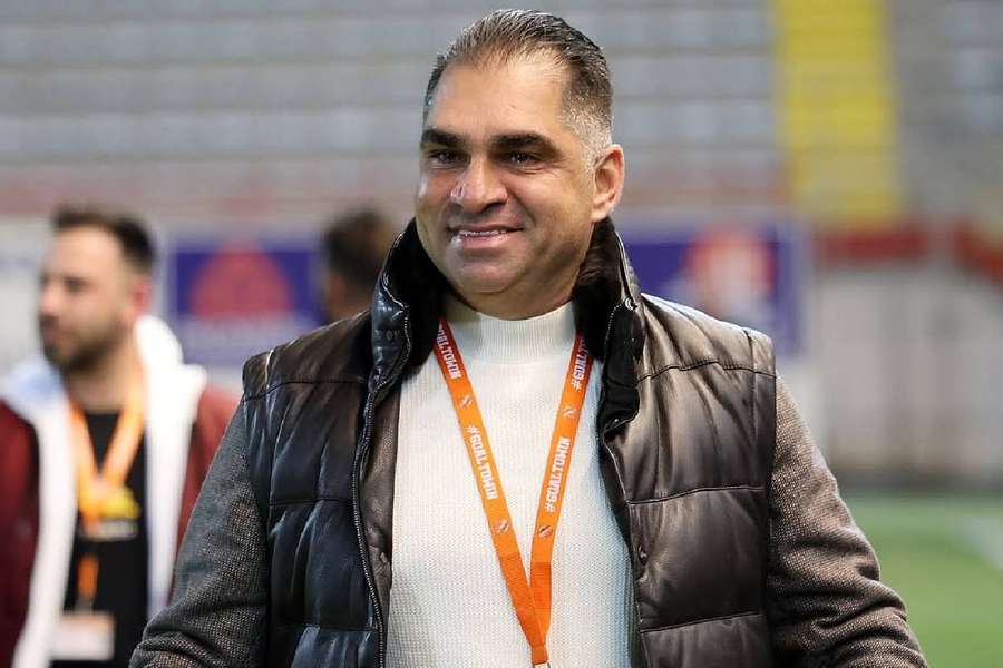 Președintele clubului Karmiotissa FC, Stavros Demosthenous, a fost împușcat mortal vineri (17 octombrie), în orașul Limassol