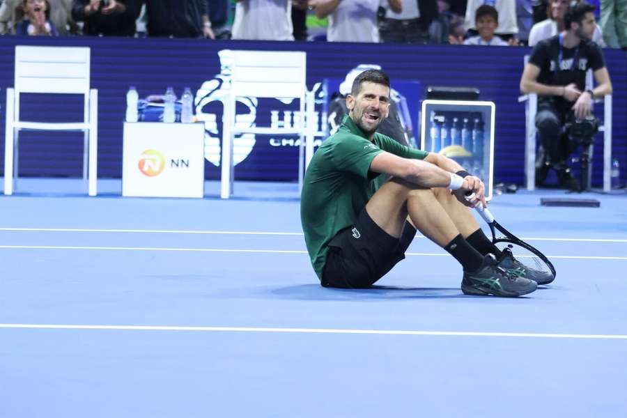 Novak Djokovič stále myslí na rekordní 25. grandslamový titul. Novak Djokovič stále myslí na rekordní 25. grandslamový titul.