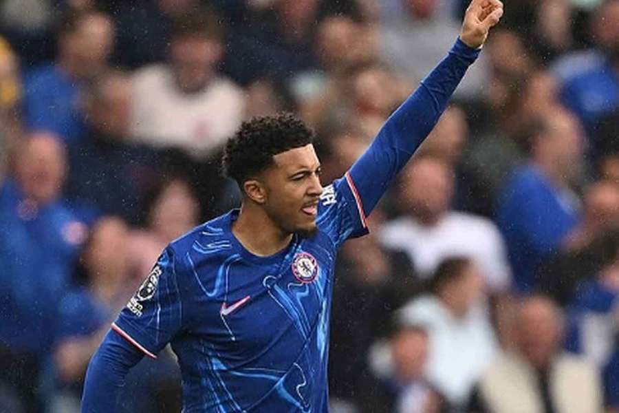 Křídelník Jadon Sancho není přesvědčen o tom, zda vyslyšet volání AS Řím
