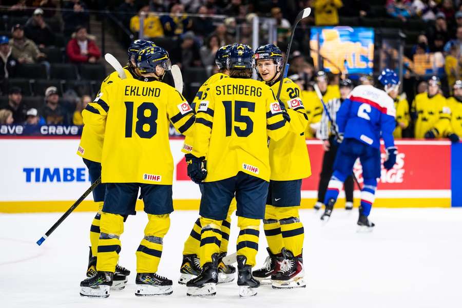 Švédští hokejisté zahájili juniorské MS výhrou nad Slovenskem.