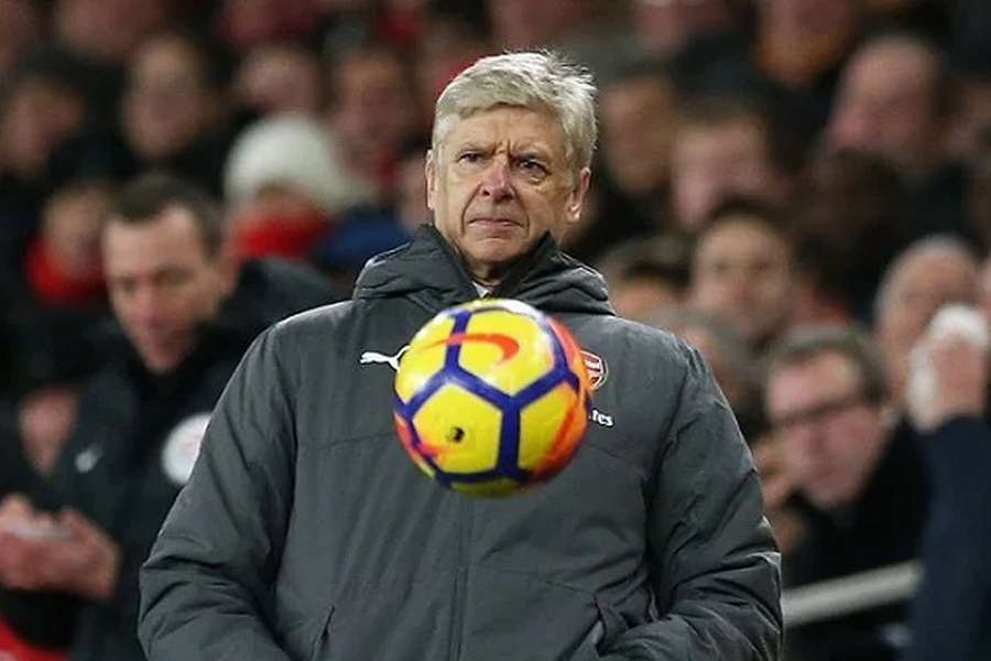 Arsenal hero Keown scoffs at Souness attack on Wenger