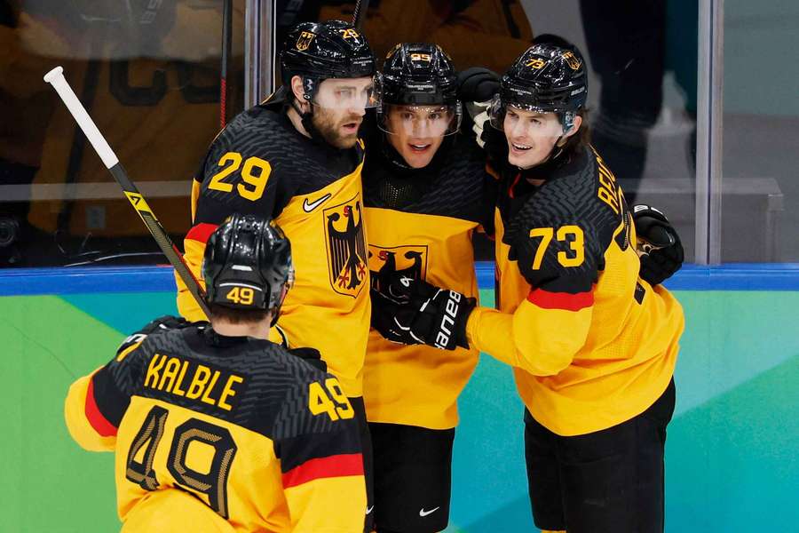 Nemecko sa stalo štvrťfinálovým súperom Slovenska. Nemecko sa stalo štvrťfinálovým súperom Slovenska.