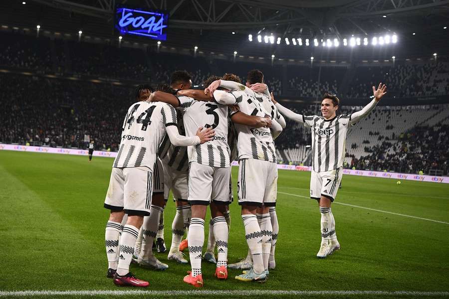 L'esultanza dei bianconeri sul gol