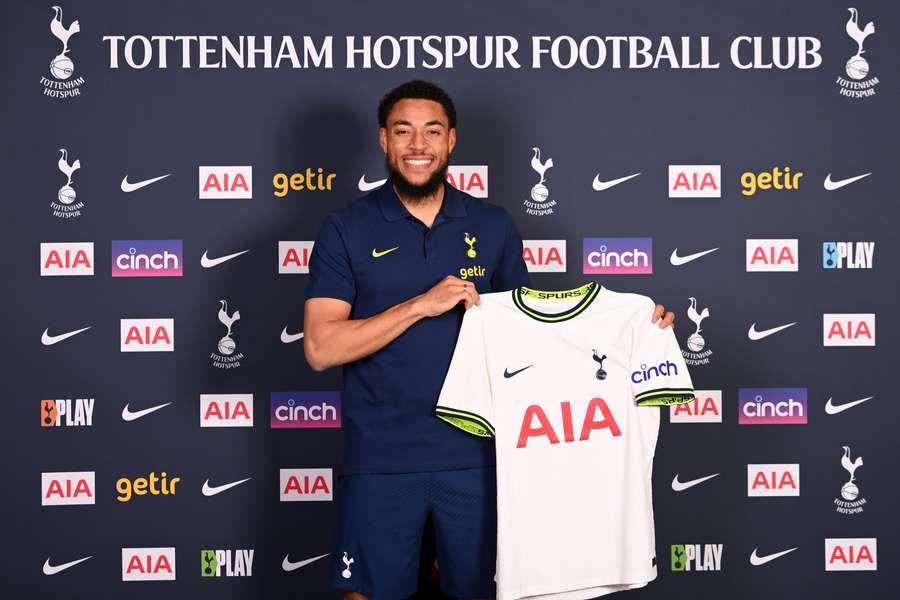 Spurs confirm signing of Arnaut Danjuma on loan from Villarreal