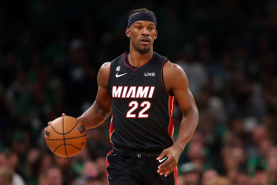 Butler condujo a Miami hacia las finales de la NBA 