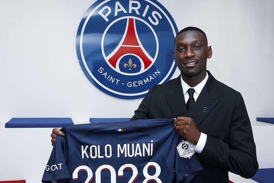Kolo Muani assinou contrato até 2028 com o Paris Saint-Germain