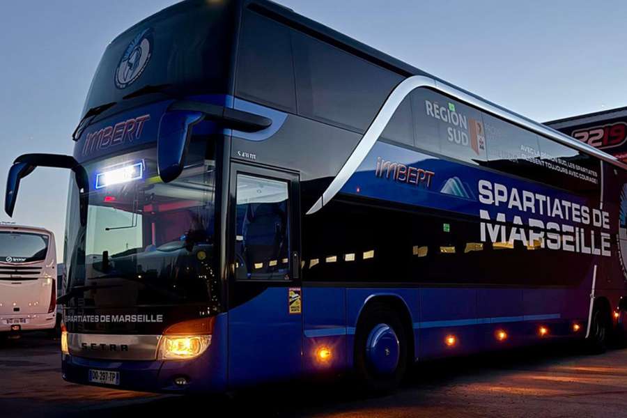 Autobus hokejistů Spartiates. Autobus hokejistů Spartiates.