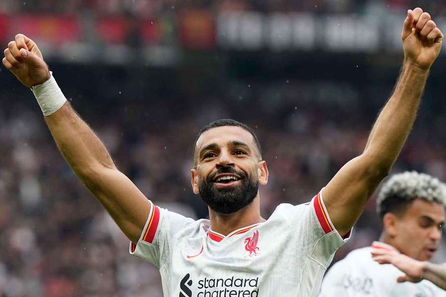 Mohamed Salah înainte de meciul din Premier League dintre Manchester United și Liverpool 