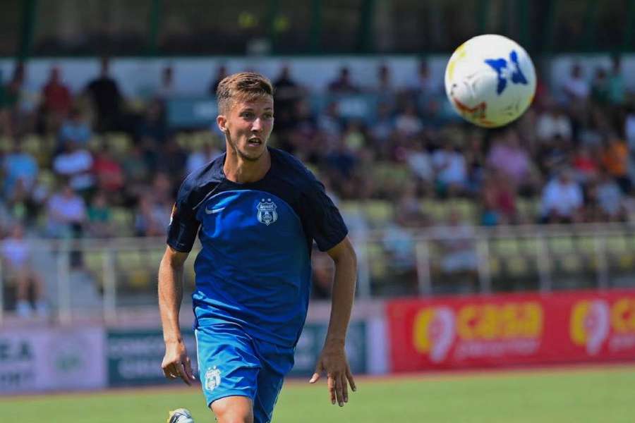 Alexandru Iamandache va deveni jucătorul Universității Craiova la finele acestui sezon Alexandru Iamandache va deveni jucătorul Universității Craiova la finele acestui sezon