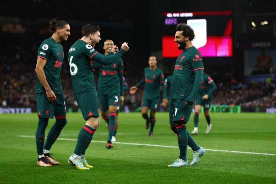 Liverpool resist Aston Villa to earn third straight Premier League win
