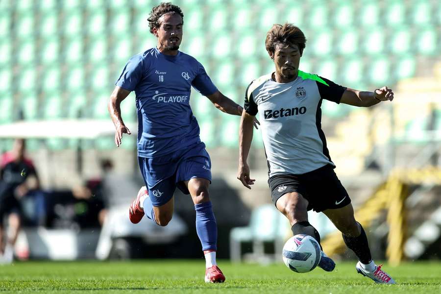 Morita bisou na goleada do Sporting com o Oriental