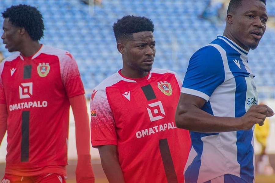 Deco marcou o golo da vitória da equipa de Paulo Torres