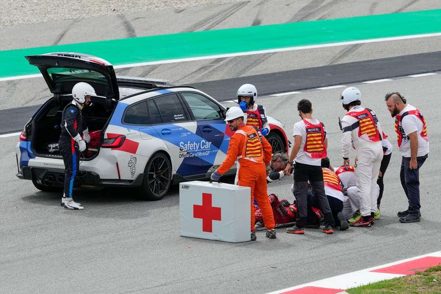 Accident îngrozitor la Moto GP: Campionul mondial Francesco Bagnaia a fost călcat cu motocicleta
