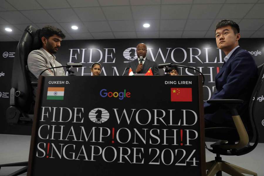 Ding empata ante Gukesh 