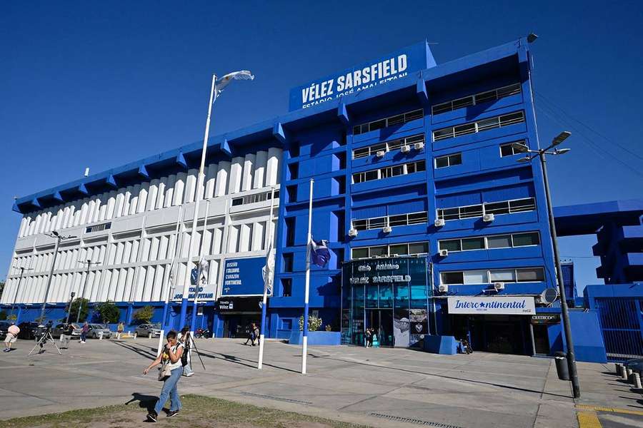 Estádio Velez em 7 de março.