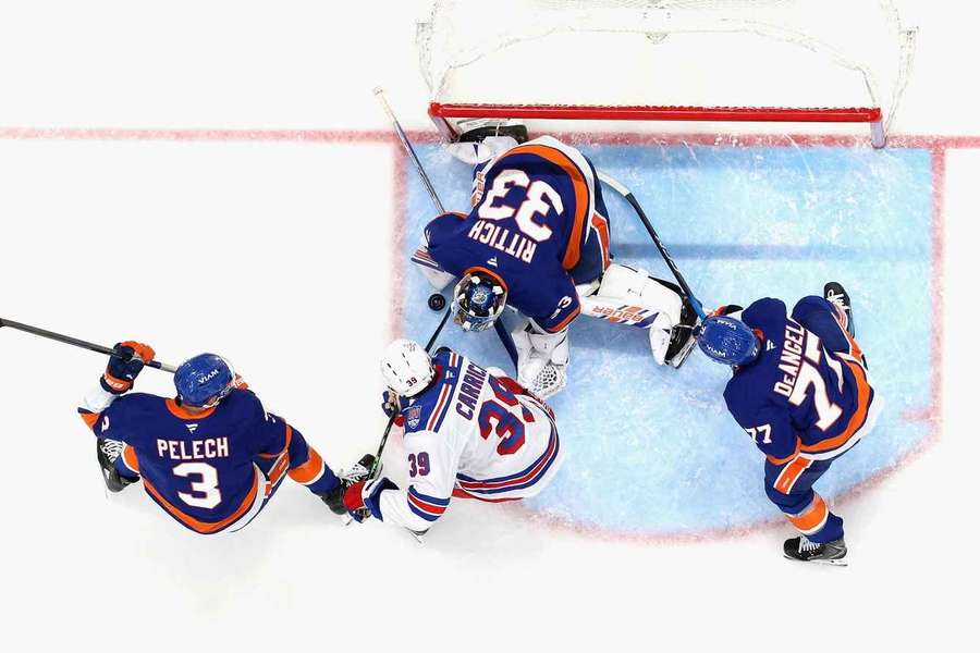 Rittich zastavil celkem 27 střel.