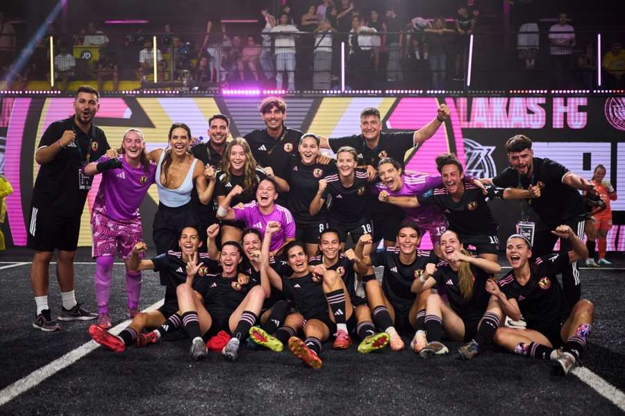 Cristina Pedroche celebra la victoria de Vellakas FC
