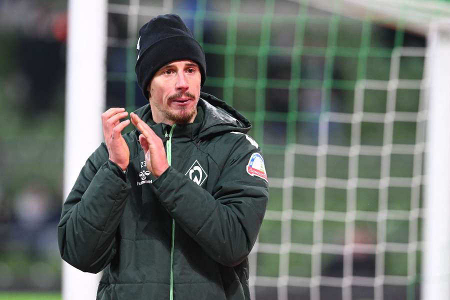 Marco Friedl bedankt sich für den Support der Werder-Fans