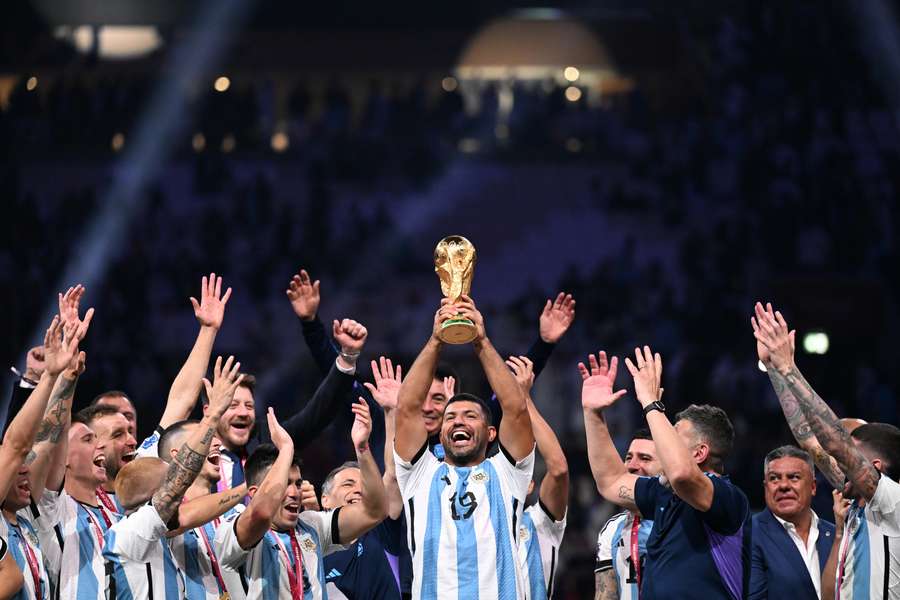 Jogadores da Argentina vão amanhã percorrer Buenos Aires de autocarro panorâmico