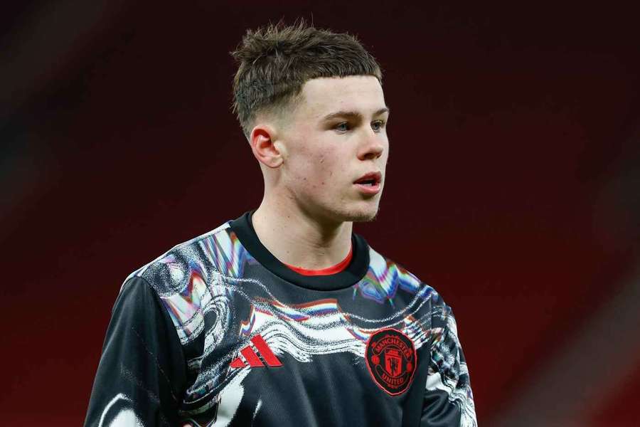 Rooney Jr offered new deal by Man Utd Rooney Jr offered new deal by Man Utd