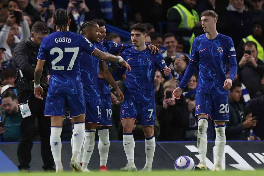 Chelsea nemala s posledným tímom tabuľky žiadny problém.