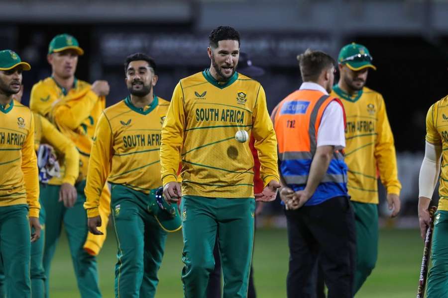 Parnell bowls South Africa to comfortable T20 win over Ireland