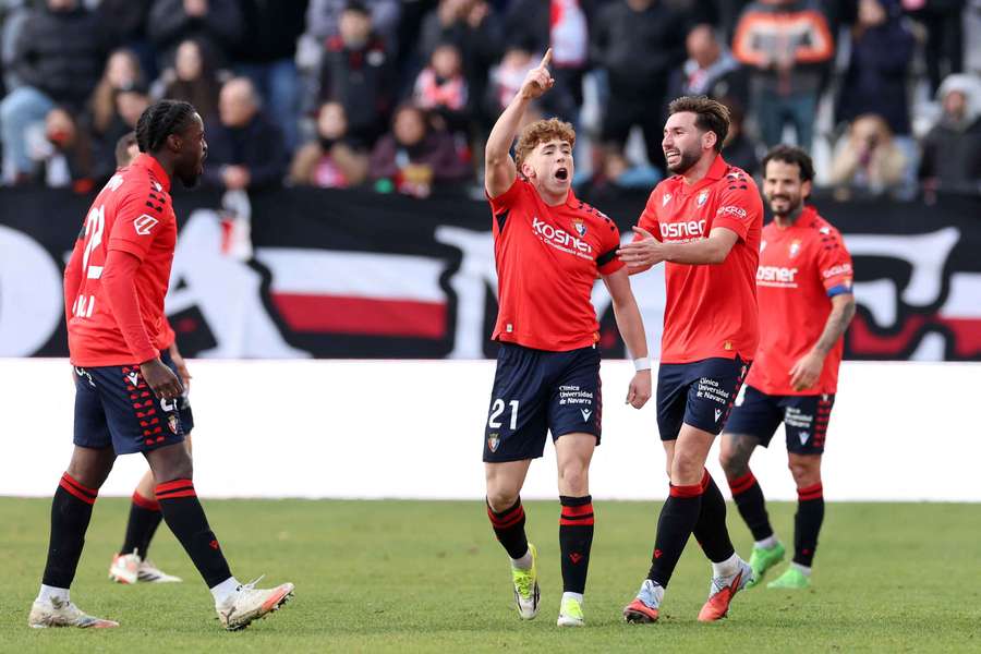 Víctor Muñoz celebra su gol