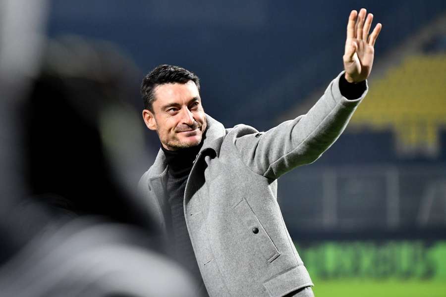 Riera appointed Frankfurt coach