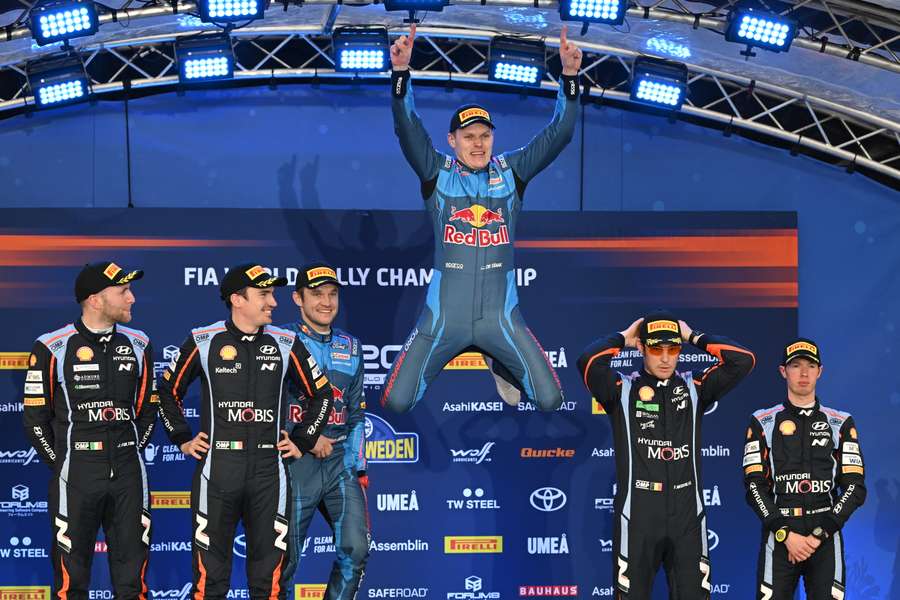 Tänak gana el Rally de Suecia y toma el mando del Mundial WRC