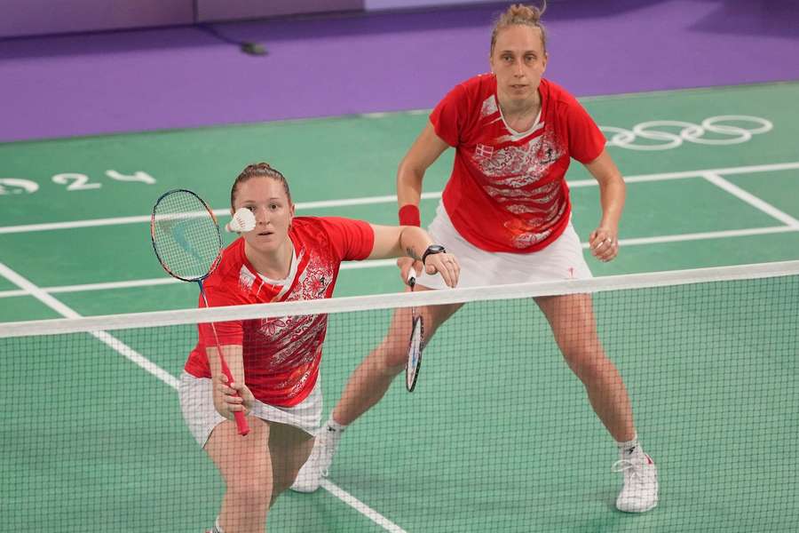 Exit i kvartfinalen: Dansk damedouble var chanceløse mod japansk hvirvelvinds-badminton