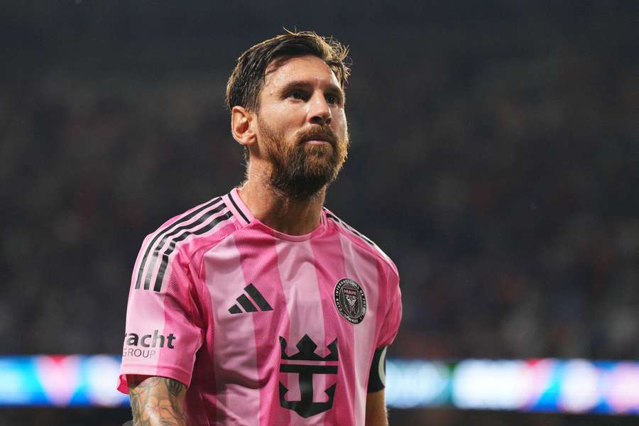 Messi saiu de campo sem ir às redes 